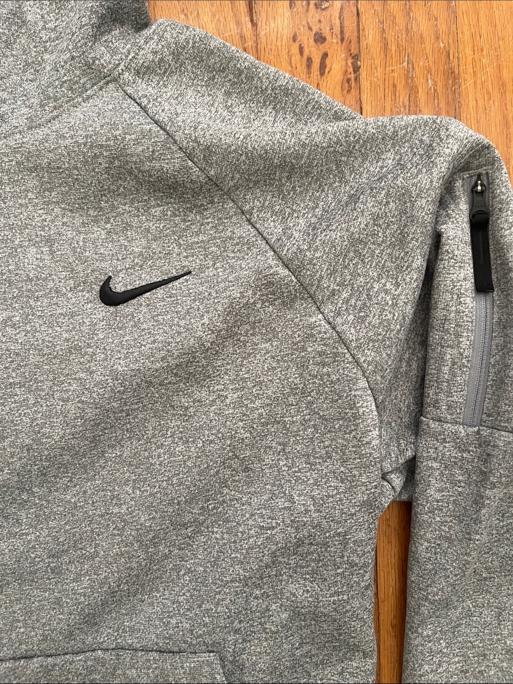 Nike Men’s Gray Pullover Hoodie - Therma-fit - Picture 3 of 5
